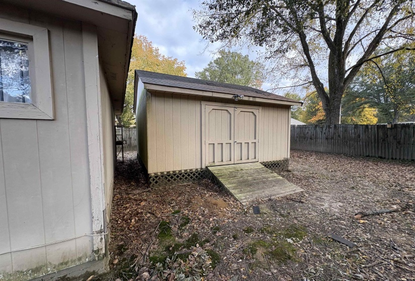 417 CHARTER AVE, Memphis, Tennessee 38109, 2 Bedrooms Bedrooms, 6 Rooms Rooms,2 BathroomsBathrooms,Residential,For Sale,CHARTER,10223325