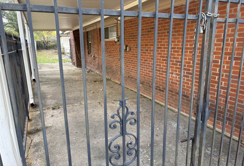 417 CHARTER AVE, Memphis, Tennessee 38109, 2 Bedrooms Bedrooms, 6 Rooms Rooms,2 BathroomsBathrooms,Residential,For Sale,CHARTER,10223325
