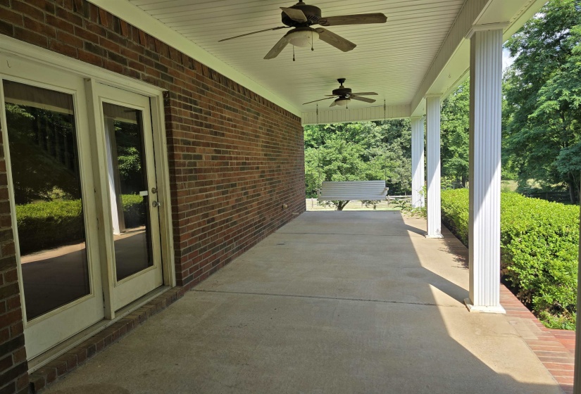 249 ROBIN ST, Munford, Tennessee 38058, 3 Bedrooms Bedrooms, 11 Rooms Rooms,3 BathroomsBathrooms,Residential,For Sale,ROBIN,10223313