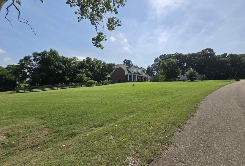 249 ROBIN ST, Munford, Tennessee 38058, 3 Bedrooms Bedrooms, 11 Rooms Rooms,3 BathroomsBathrooms,Residential,For Sale,ROBIN,10223313