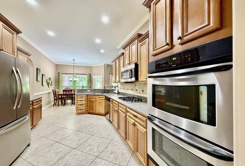 65 BURTON PLACE DR, Oakland, Tennessee 38060, 4 Bedroom Bedrooms, 9 Room Rooms,3 BathroomBathrooms,Residential,For Sale,BURTON PLACE,0,10223316