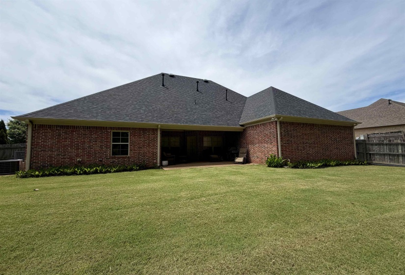 65 BURTON PLACE DR, Oakland, Tennessee 38060, 4 Bedroom Bedrooms, 9 Room Rooms,3 BathroomBathrooms,Residential,For Sale,BURTON PLACE,0,10223316