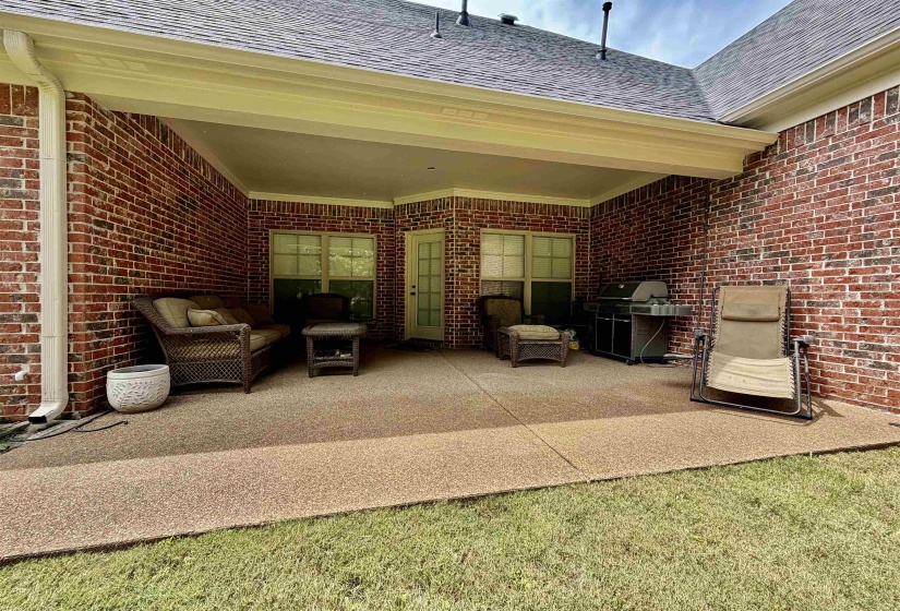 65 BURTON PLACE DR, Oakland, Tennessee 38060, 4 Bedroom Bedrooms, 9 Room Rooms,3 BathroomBathrooms,Residential,For Sale,BURTON PLACE,0,10223316