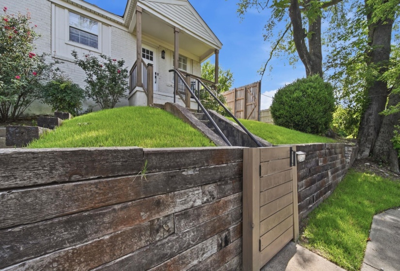 226 GREENLAW AVE, Memphis, Tennessee 38105, 2 Bedroom Bedrooms, 4 Room Rooms,1 BathroomBathrooms,Residential,For Sale,GREENLAW,0,10223319