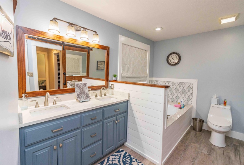 393 FALCON NEW BETHEL RD, Selmer, Tennessee 38375, 4 Bedrooms Bedrooms, 9 Rooms Rooms,2.1 BathroomsBathrooms,Residential,For Sale,FALCON NEW BETHEL,10223335