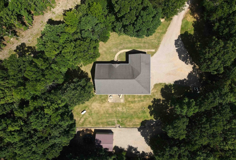 393 FALCON NEW BETHEL RD, Selmer, Tennessee 38375, 4 Bedrooms Bedrooms, 9 Rooms Rooms,2.1 BathroomsBathrooms,Residential,For Sale,FALCON NEW BETHEL,10223335