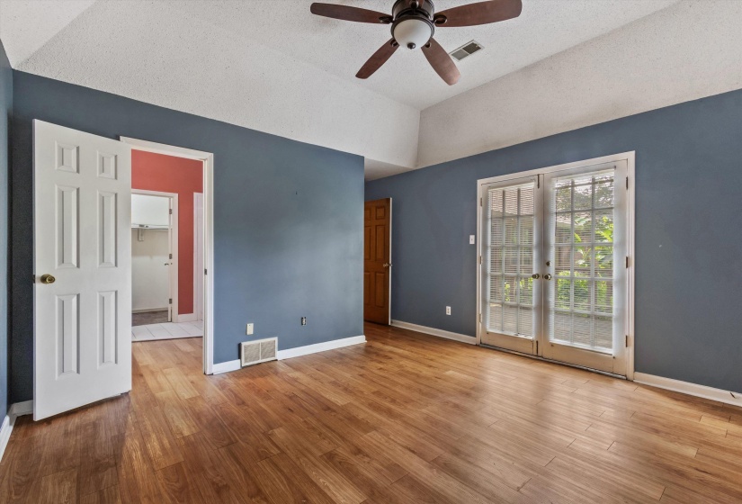 7009 ROCKY CREEK DR, Memphis, Tennessee 38125, 3 Bedrooms Bedrooms, 6 Rooms Rooms,2 BathroomsBathrooms,Residential,For Sale,ROCKY CREEK,10223349