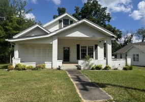 227 5TH ST, Selmer, Tennessee 38375, 2 Bedroom Bedrooms, 6 Room Rooms,1 BathroomBathrooms,Residential,For Sale,5TH,0,10223350 227 5TH ST, Selmer, Tennessee 38375, 2 Bedroom Bedrooms, 6 Room Rooms,1 BathroomBathrooms,Residential,For Sale,5TH,0,10223350