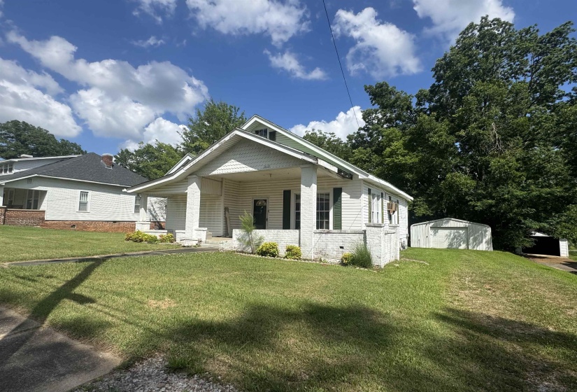227 5TH ST, Selmer, Tennessee 38375, 2 Bedroom Bedrooms, 6 Room Rooms,1 BathroomBathrooms,Residential,For Sale,5TH,0,10223350