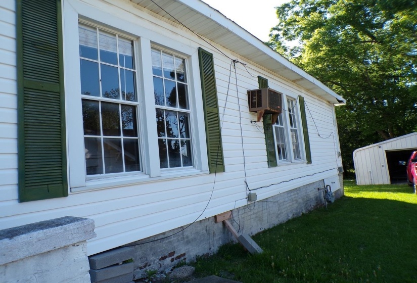 227 5TH ST, Selmer, Tennessee 38375, 2 Bedroom Bedrooms, 6 Room Rooms,1 BathroomBathrooms,Residential,For Sale,5TH,0,10223350
