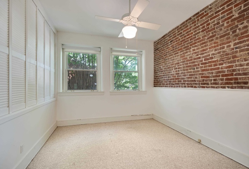 519 EDGEWOOD ST, Memphis, Tennessee 38104, 1 Bedroom Bedrooms, 3 Rooms Rooms,1 BathroomBathrooms,Residential,For Sale,EDGEWOOD,10223356