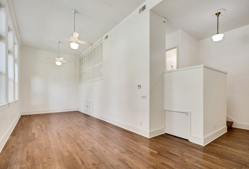519 EDGEWOOD ST, Memphis, Tennessee 38104, 1 Bedroom Bedrooms, 3 Rooms Rooms,1 BathroomBathrooms,Residential,For Sale,EDGEWOOD,10223356