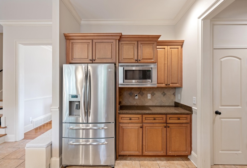 1634 LAUREL KNOLL CIR, Germantown, Tennessee 38139, 4 Bedrooms Bedrooms, 9 Rooms Rooms,3.1 BathroomsBathrooms,Residential,For Sale,LAUREL KNOLL,10223369