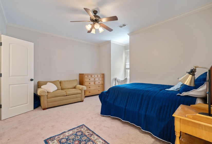 1634 LAUREL KNOLL CIR, Germantown, Tennessee 38139, 4 Bedrooms Bedrooms, 9 Rooms Rooms,3.1 BathroomsBathrooms,Residential,For Sale,LAUREL KNOLL,10223369