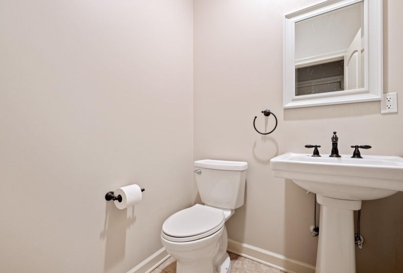 1634 LAUREL KNOLL CIR, Germantown, Tennessee 38139, 4 Bedrooms Bedrooms, 9 Rooms Rooms,3.1 BathroomsBathrooms,Residential,For Sale,LAUREL KNOLL,10223369
