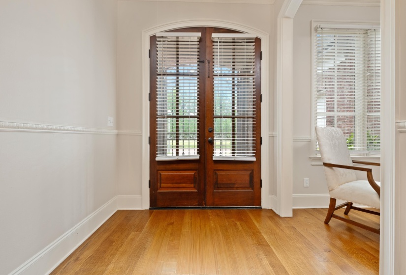 1634 LAUREL KNOLL CIR, Germantown, Tennessee 38139, 4 Bedrooms Bedrooms, 9 Rooms Rooms,3.1 BathroomsBathrooms,Residential,For Sale,LAUREL KNOLL,10223369