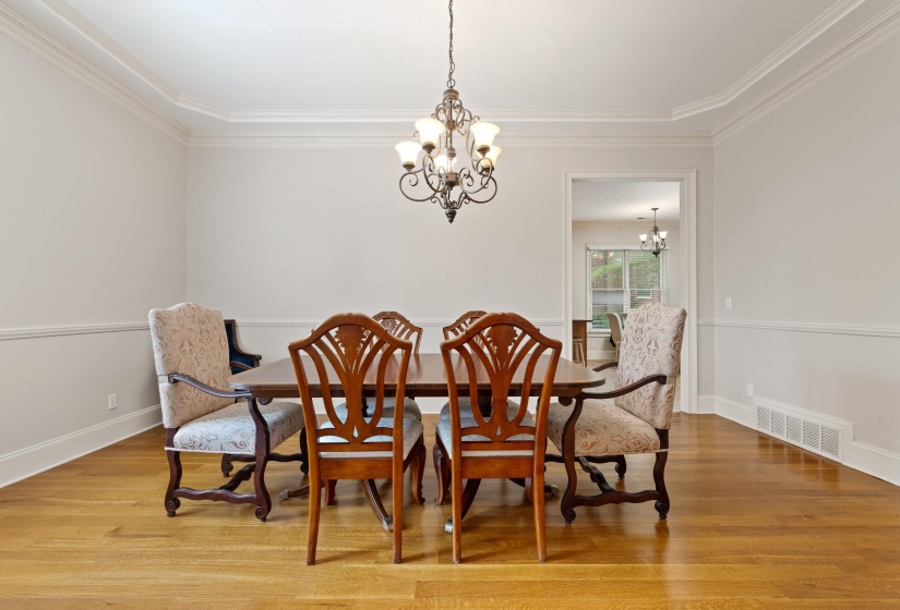 1634 LAUREL KNOLL CIR, Germantown, Tennessee 38139, 4 Bedrooms Bedrooms, 9 Rooms Rooms,3.1 BathroomsBathrooms,Residential,For Sale,LAUREL KNOLL,10223369
