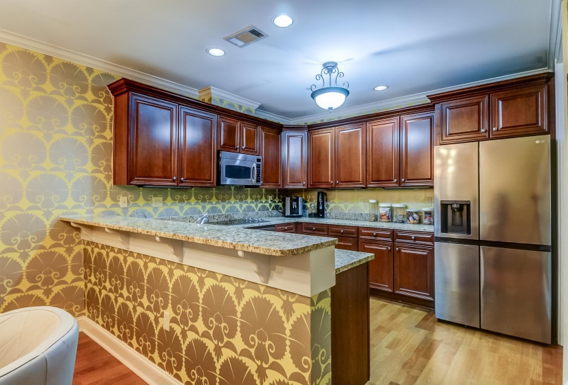 591 LEXINGTON CLUB CT, Memphis, Tennessee 38117, 2 Bedrooms Bedrooms, 5 Rooms Rooms,2 BathroomsBathrooms,Residential,For Sale,LEXINGTON CLUB,10223370