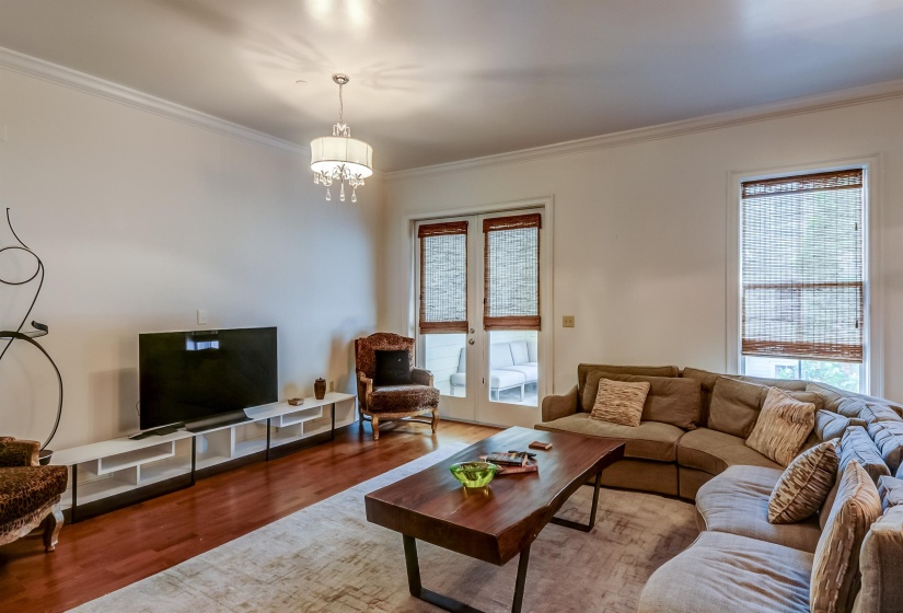 591 LEXINGTON CLUB CT, Memphis, Tennessee 38117, 2 Bedrooms Bedrooms, 5 Rooms Rooms,2 BathroomsBathrooms,Residential,For Sale,LEXINGTON CLUB,10223370