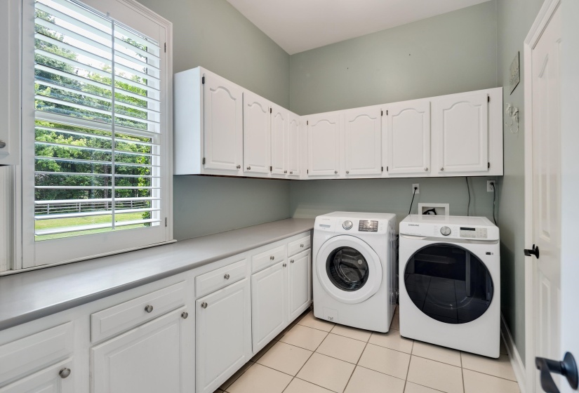 7590 CHAPEL CREEK PKY, Memphis, Tennessee 38016, 3 Bedrooms Bedrooms, 11 Rooms Rooms,4.1 BathroomsBathrooms,Residential,For Sale,CHAPEL CREEK,10223373
