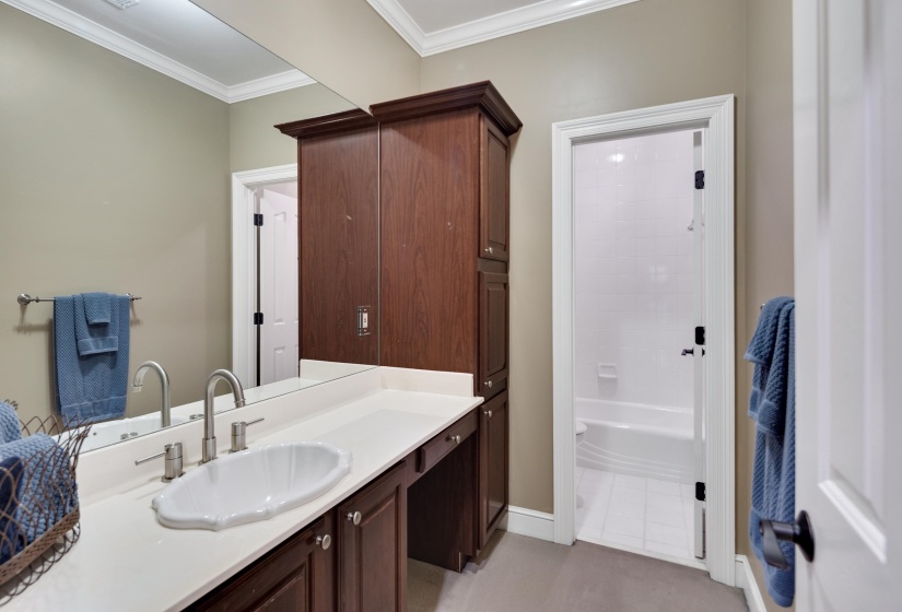 7590 CHAPEL CREEK PKY, Memphis, Tennessee 38016, 3 Bedrooms Bedrooms, 11 Rooms Rooms,4.1 BathroomsBathrooms,Residential,For Sale,CHAPEL CREEK,10223373