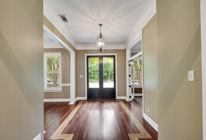 7590 CHAPEL CREEK PKY, Memphis, Tennessee 38016, 3 Bedrooms Bedrooms, 11 Rooms Rooms,4.1 BathroomsBathrooms,Residential,For Sale,CHAPEL CREEK,10223373