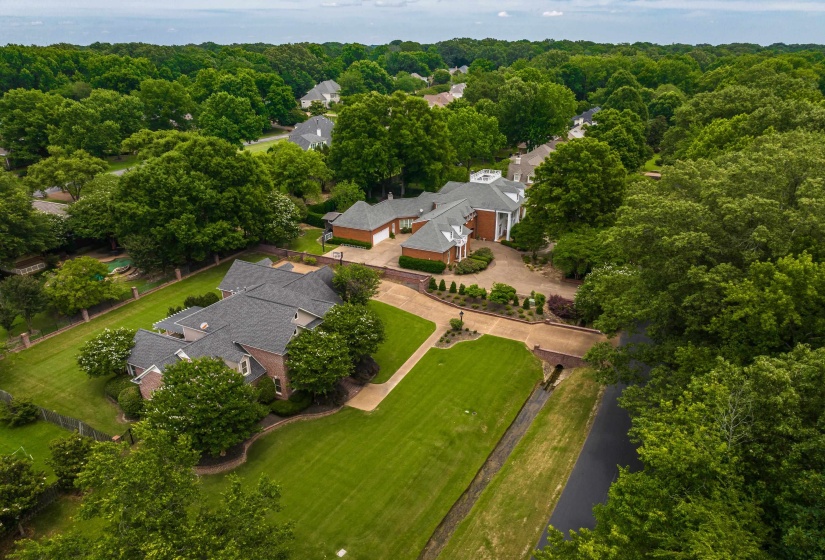 7590 CHAPEL CREEK PKY, Memphis, Tennessee 38016, 3 Bedrooms Bedrooms, 11 Rooms Rooms,4.1 BathroomsBathrooms,Residential,For Sale,CHAPEL CREEK,10223373