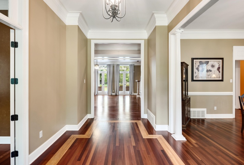 7590 CHAPEL CREEK PKY, Memphis, Tennessee 38016, 3 Bedrooms Bedrooms, 11 Rooms Rooms,4.1 BathroomsBathrooms,Residential,For Sale,CHAPEL CREEK,10223373