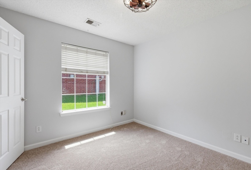 8136 COUNTRY MILL CV, Memphis, Tennessee 38016, 3 Bedrooms Bedrooms, 6 Rooms Rooms,2 BathroomsBathrooms,Residential,For Sale,COUNTRY MILL,10223375