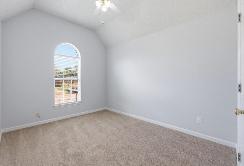 8136 COUNTRY MILL CV, Memphis, Tennessee 38016, 3 Bedrooms Bedrooms, 6 Rooms Rooms,2 BathroomsBathrooms,Residential,For Sale,COUNTRY MILL,10223375