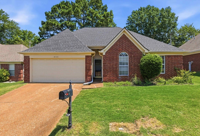 8136 COUNTRY MILL CV, Memphis, Tennessee 38016, 3 Bedrooms Bedrooms, 6 Rooms Rooms,2 BathroomsBathrooms,Residential,For Sale,COUNTRY MILL,10223375