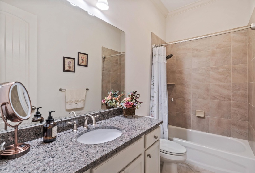 202 CHADWICK WOODS LN, Collierville, Tennessee 38017, 4 Bedrooms Bedrooms, 9 Rooms Rooms,3 BathroomsBathrooms,Residential,For Sale,CHADWICK WOODS,10223376