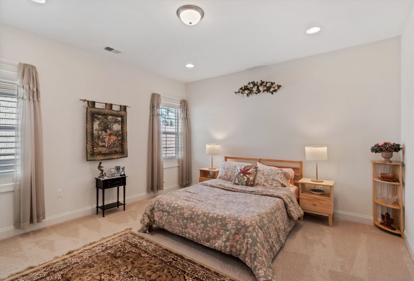 202 CHADWICK WOODS LN, Collierville, Tennessee 38017, 4 Bedrooms Bedrooms, 9 Rooms Rooms,3 BathroomsBathrooms,Residential,For Sale,CHADWICK WOODS,10223376