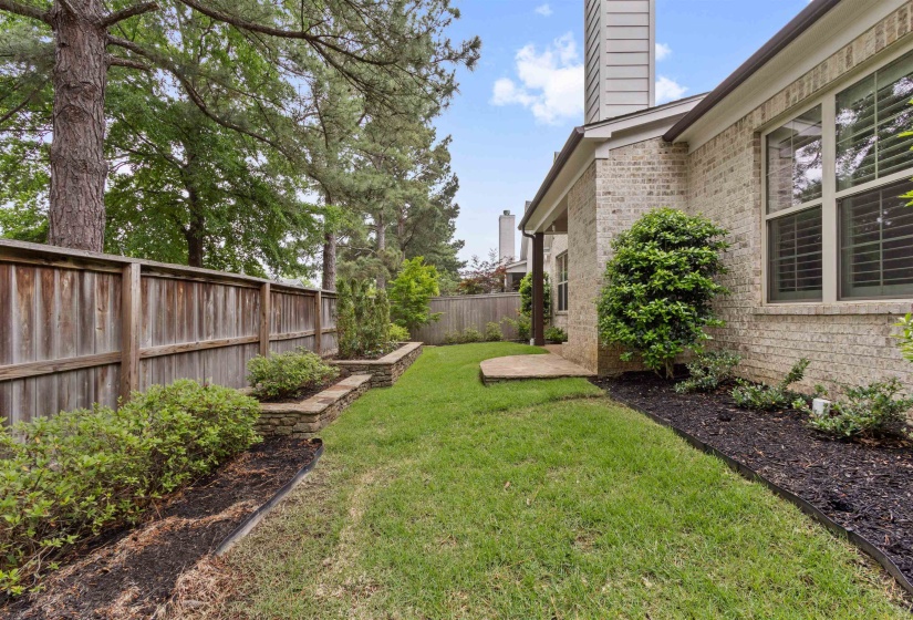 202 CHADWICK WOODS LN, Collierville, Tennessee 38017, 4 Bedrooms Bedrooms, 9 Rooms Rooms,3 BathroomsBathrooms,Residential,For Sale,CHADWICK WOODS,10223376
