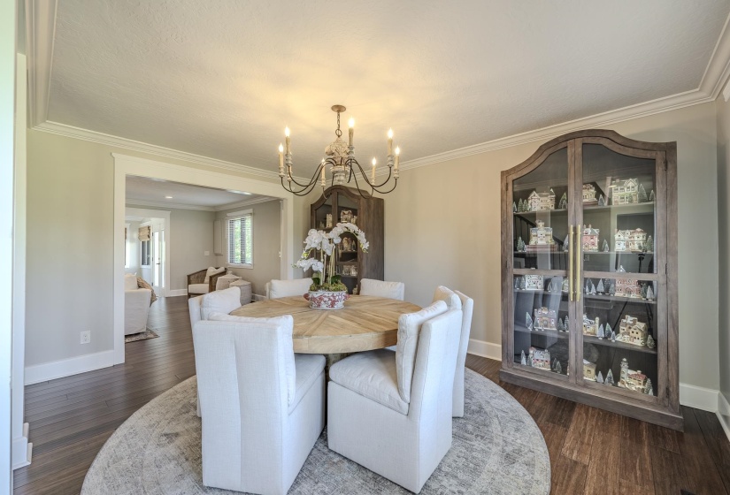485 POPLAR ST, Savannah, Tennessee 38372, 3 Bedrooms Bedrooms, 10 Rooms Rooms,2.1 BathroomsBathrooms,Residential,For Sale,POPLAR,10223377