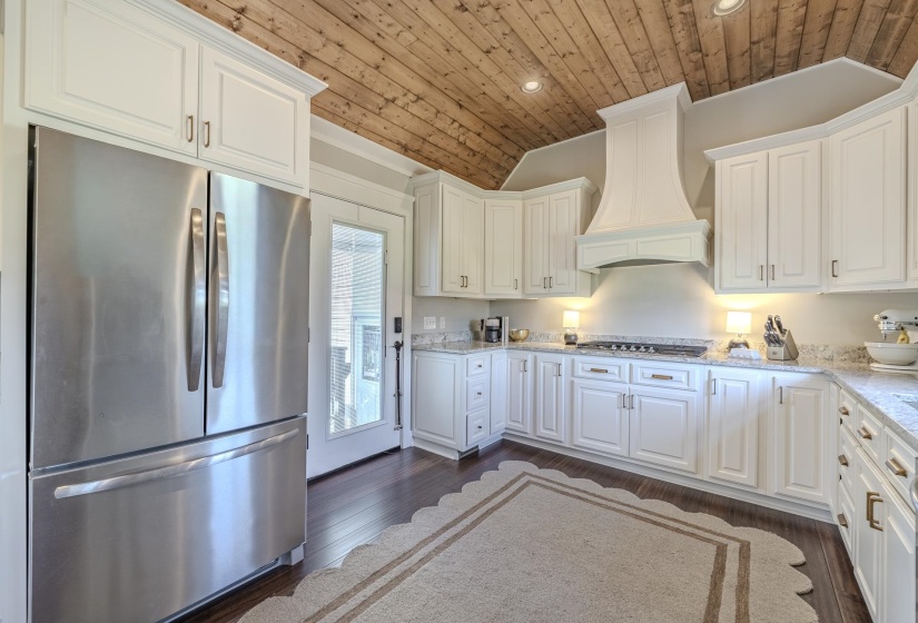 485 POPLAR ST, Savannah, Tennessee 38372, 3 Bedrooms Bedrooms, 10 Rooms Rooms,2.1 BathroomsBathrooms,Residential,For Sale,POPLAR,10223377