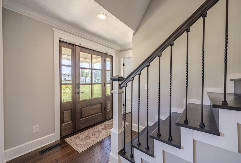 485 POPLAR ST, Savannah, Tennessee 38372, 3 Bedrooms Bedrooms, 10 Rooms Rooms,2.1 BathroomsBathrooms,Residential,For Sale,POPLAR,10223377