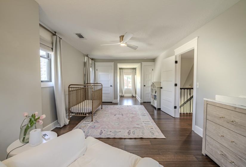 485 POPLAR ST, Savannah, Tennessee 38372, 3 Bedrooms Bedrooms, 10 Rooms Rooms,2.1 BathroomsBathrooms,Residential,For Sale,POPLAR,10223377