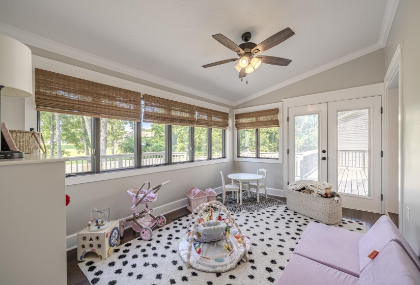 485 POPLAR ST, Savannah, Tennessee 38372, 3 Bedrooms Bedrooms, 10 Rooms Rooms,2.1 BathroomsBathrooms,Residential,For Sale,POPLAR,10223377