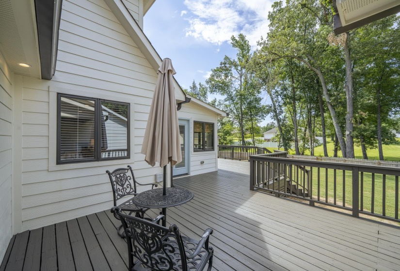485 POPLAR ST, Savannah, Tennessee 38372, 3 Bedrooms Bedrooms, 10 Rooms Rooms,2.1 BathroomsBathrooms,Residential,For Sale,POPLAR,10223377