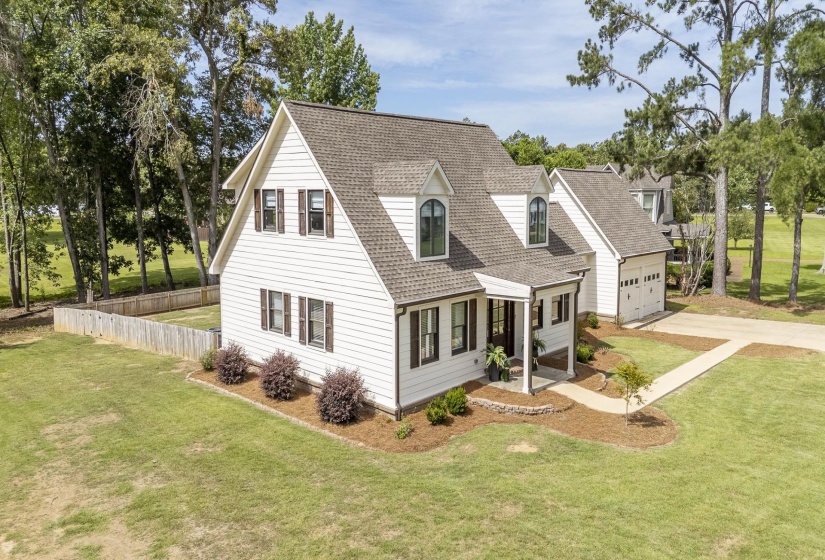 485 POPLAR ST, Savannah, Tennessee 38372, 3 Bedrooms Bedrooms, 10 Rooms Rooms,2.1 BathroomsBathrooms,Residential,For Sale,POPLAR,10223377