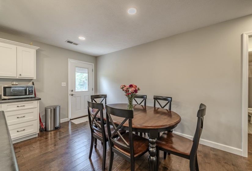 500 BOUNCE DR, Savannah, Tennessee 38372, 3 Bedrooms Bedrooms, 7 Rooms Rooms,2 BathroomsBathrooms,Residential,For Sale,BOUNCE,10223379