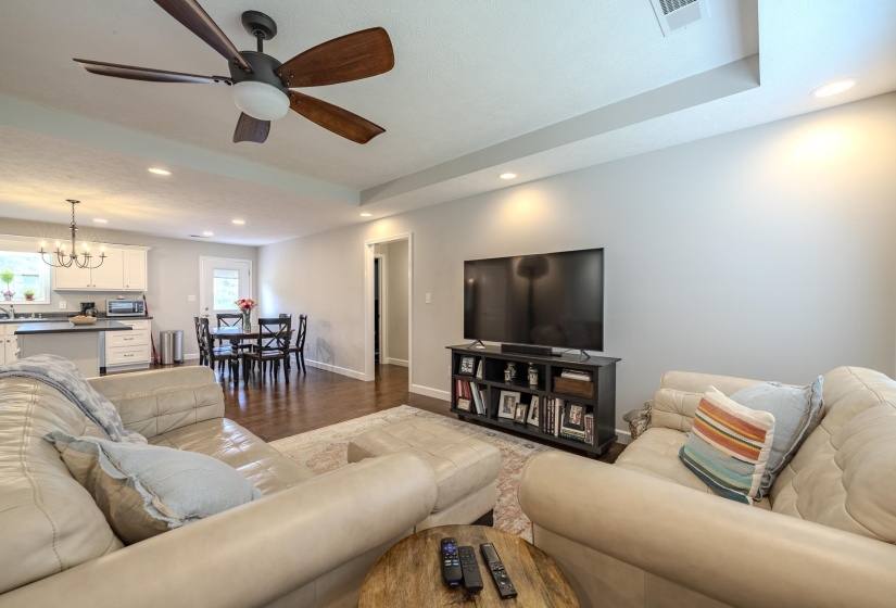 500 BOUNCE DR, Savannah, Tennessee 38372, 3 Bedrooms Bedrooms, 7 Rooms Rooms,2 BathroomsBathrooms,Residential,For Sale,BOUNCE,10223379