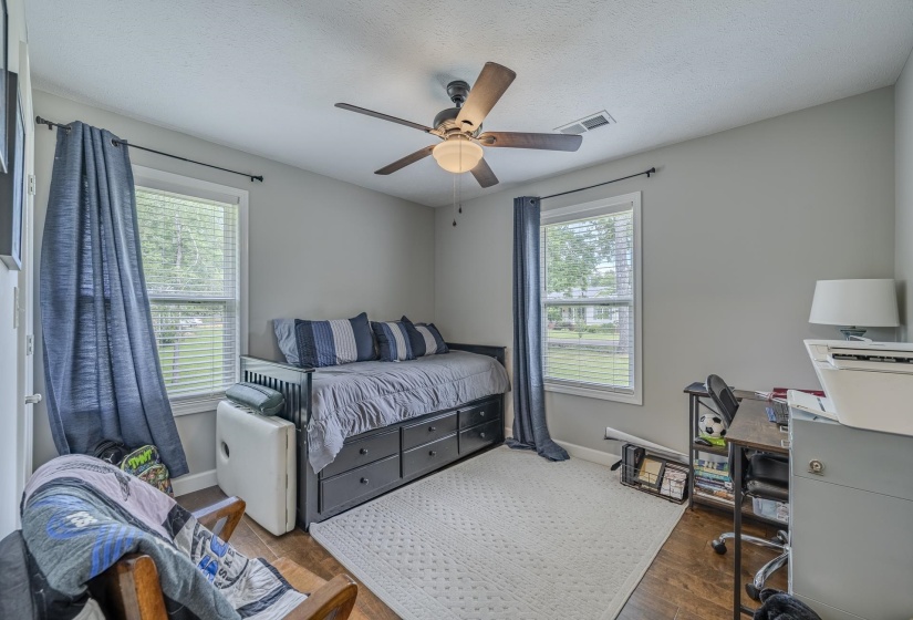 500 BOUNCE DR, Savannah, Tennessee 38372, 3 Bedrooms Bedrooms, 7 Rooms Rooms,2 BathroomsBathrooms,Residential,For Sale,BOUNCE,10223379