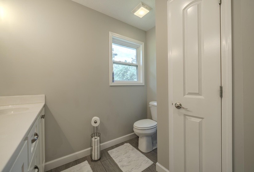 500 BOUNCE DR, Savannah, Tennessee 38372, 3 Bedrooms Bedrooms, 7 Rooms Rooms,2 BathroomsBathrooms,Residential,For Sale,BOUNCE,10223379