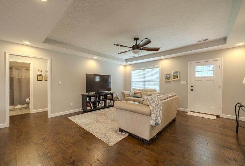 500 BOUNCE DR, Savannah, Tennessee 38372, 3 Bedrooms Bedrooms, 7 Rooms Rooms,2 BathroomsBathrooms,Residential,For Sale,BOUNCE,10223379
