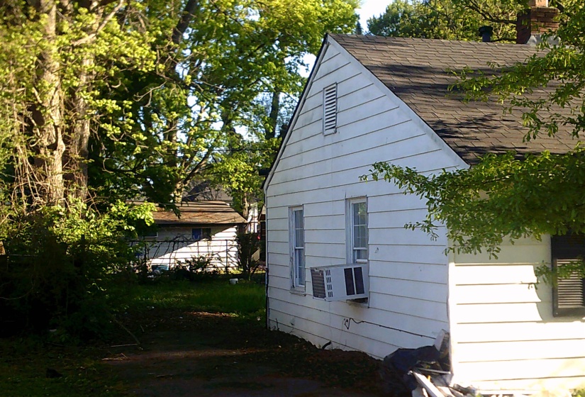 4051 CHELSEA AVE, Memphis, Tennessee 38108, 2 Bedroom Bedrooms, 4 Room Rooms,1 BathroomBathrooms,Residential,For Sale,CHELSEA,0,10223381