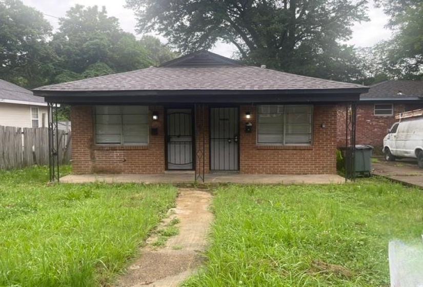 2861 NATHAN AVE, Memphis, Tennessee 38112-3411, 2 Bedrooms Bedrooms, 6 Rooms Rooms,1 BathroomBathrooms,Rental Properties,For Sale,NATHAN,10223394