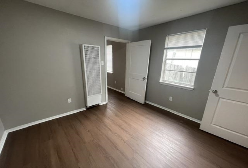 2861 NATHAN AVE, Memphis, Tennessee 38112-3411, 2 Bedrooms Bedrooms, 6 Rooms Rooms,1 BathroomBathrooms,Rental Properties,For Sale,NATHAN,10223394