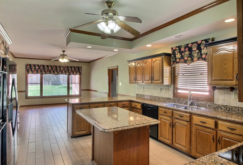 3328 SHADY FOREST CV, Collierville, Tennessee 38017, 4 Bedrooms Bedrooms, 10 Rooms Rooms,4 BathroomsBathrooms,Residential,For Sale,SHADY FOREST,10223386